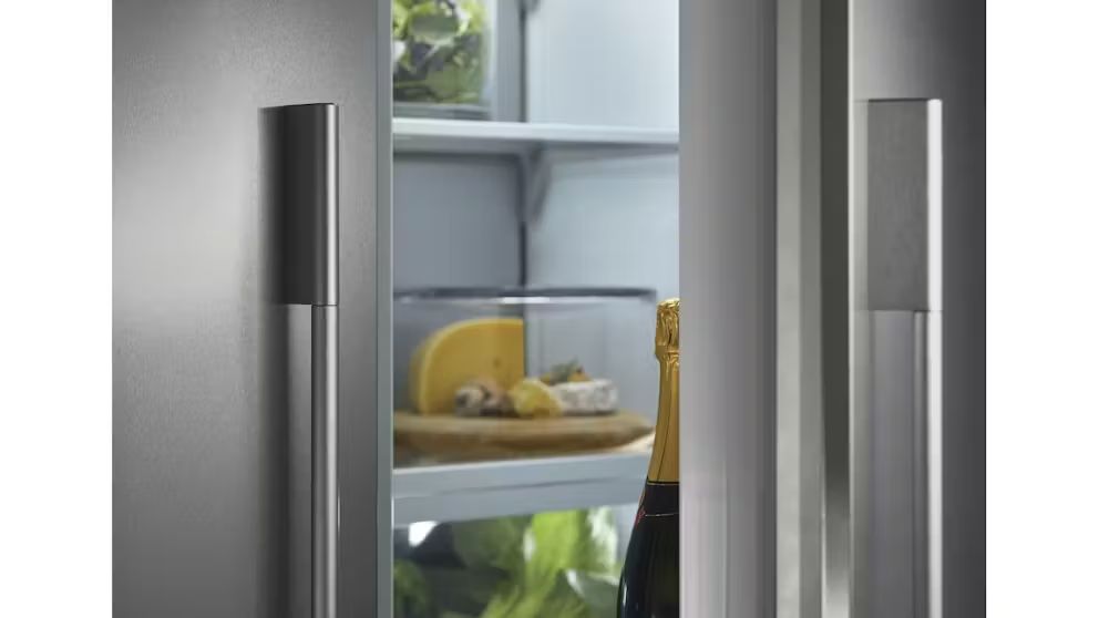 Fisher & Paykel 60cm Series 9 Integrated Triple Zone Refrigerator - Image 6