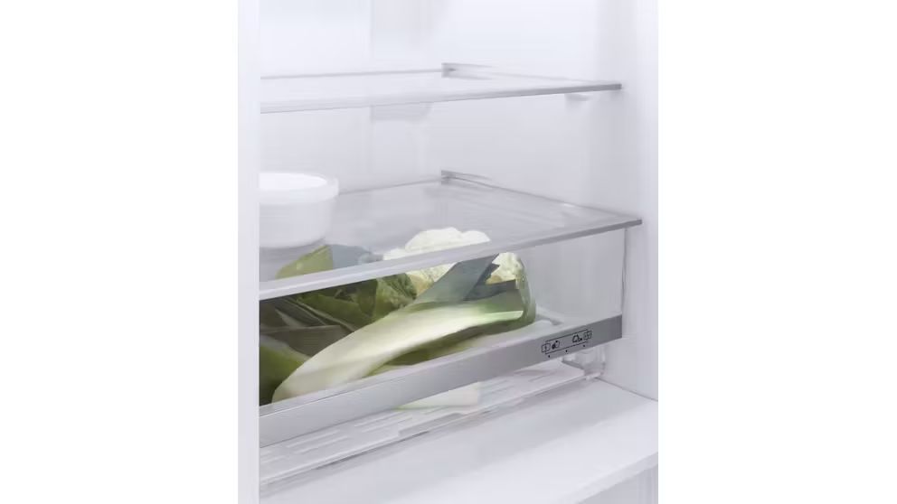 Fisher & Paykel 60cm Series 5 Integrated Refrigerator Freezer - Image 6